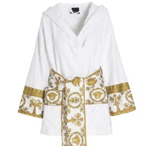 Short bathrobe