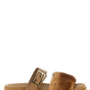 'Fendi Feel' slides