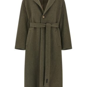 'Relaxed' coat