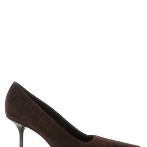 'Ixia' pumps