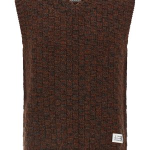 Knitted vest