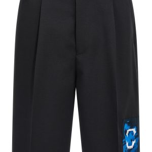 Patch Bermuda shorts