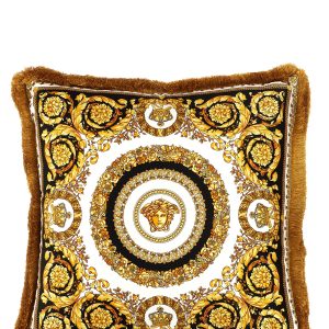 'Crete de Fleur' cushion