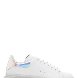 'Oversize sole’ sneakers