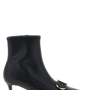 'Oval T' ankle boots