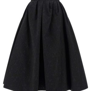 'Full' skirt