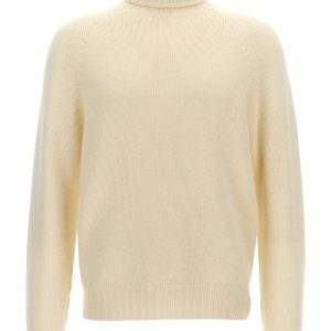 High neck sweater