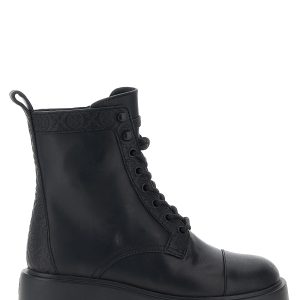 'T Monogram' amphibian