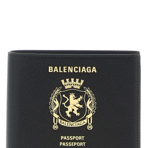 'Passport' wallet