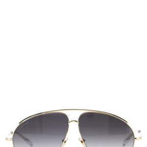 'Aviator' sunglasses