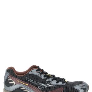 'Wave Rider 10' sneakers