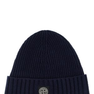 Logo patch beanie