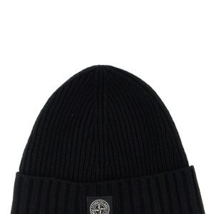 Logo patch beanie