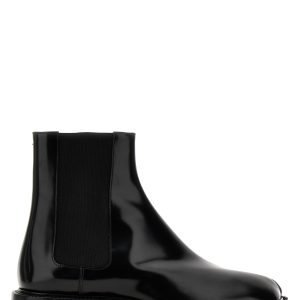 'Tabi' Chelsea boots