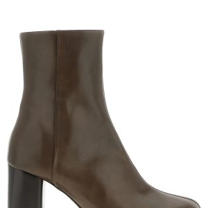 'Anatomic' ankle boots