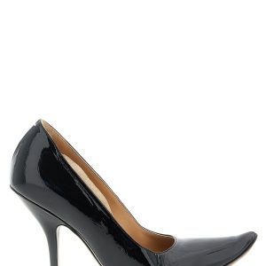 'Loved to Death' pumps