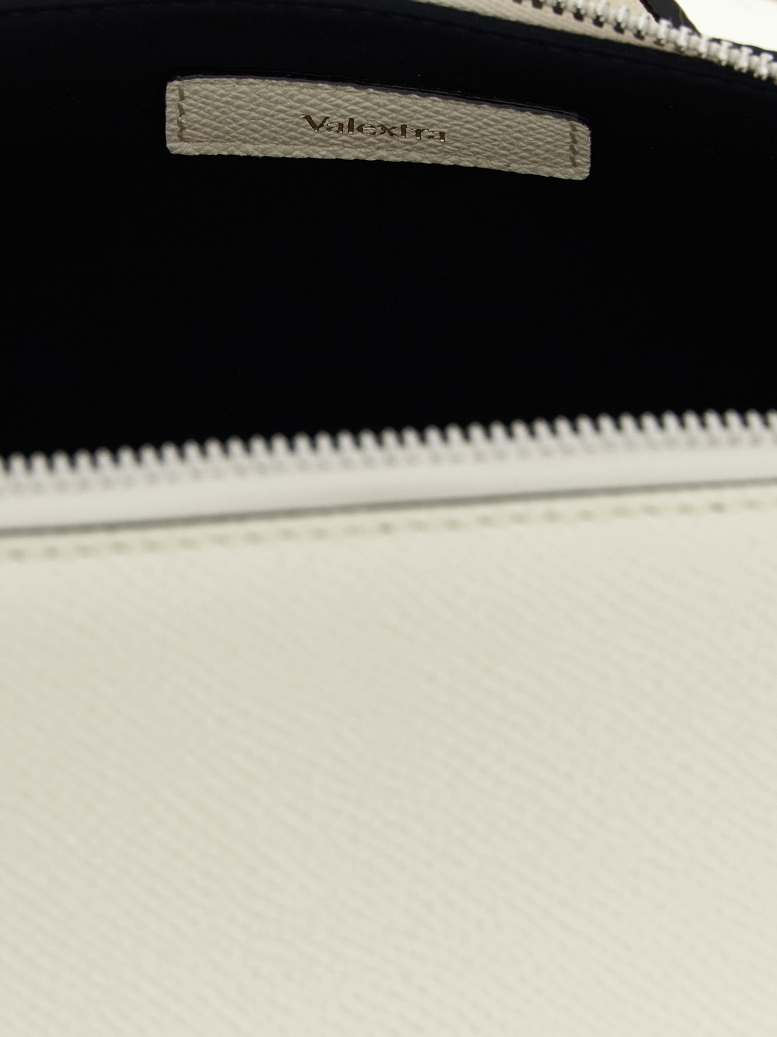 'V-Line' crossbody bag - immagine 4