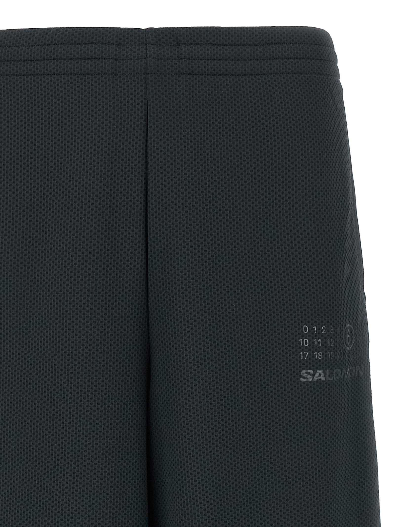 Capsule MM6 Maison Margiela x Salomon joggers - immagine 3