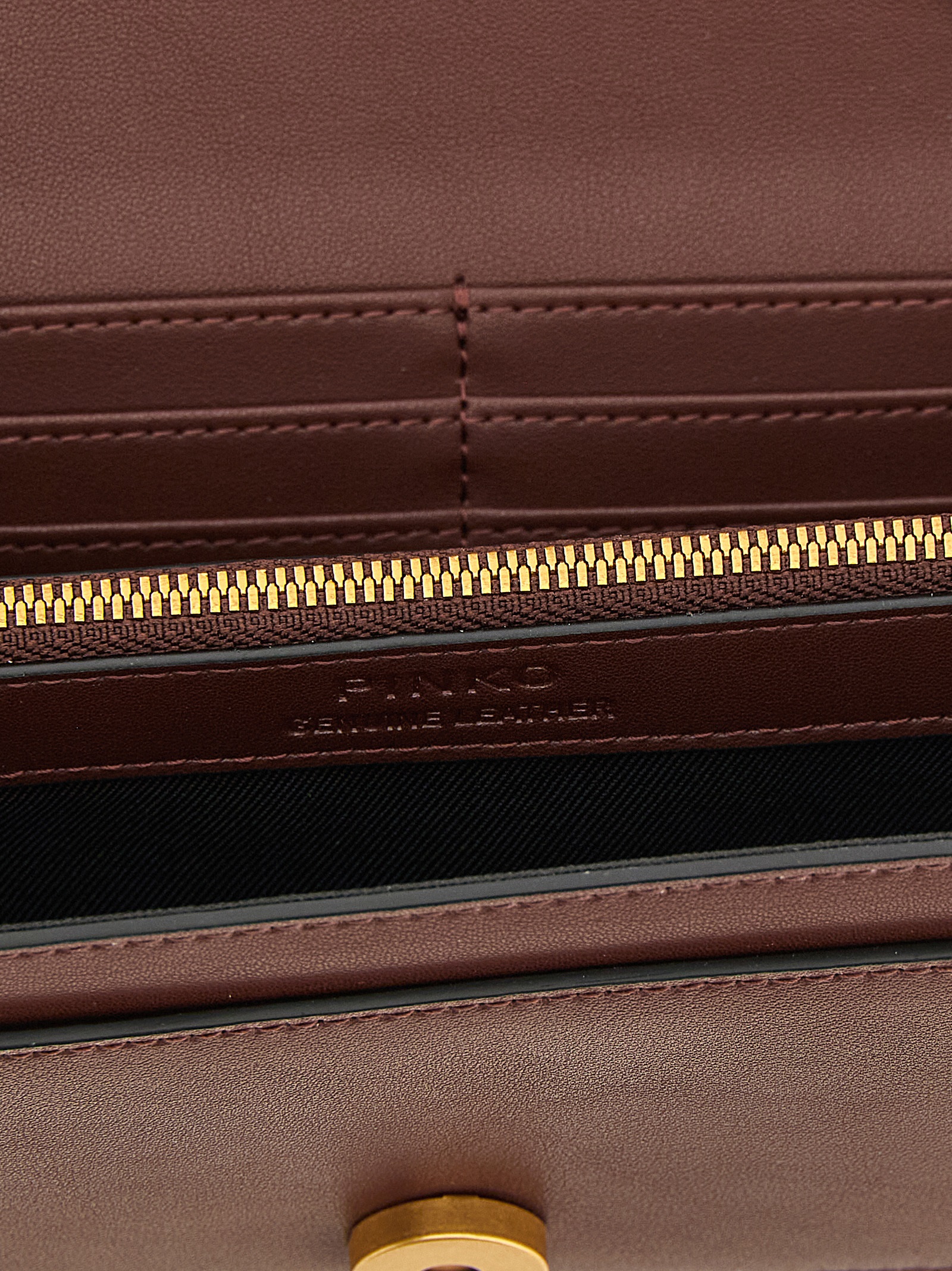 'Love Simply' wallet on chain - immagine 4