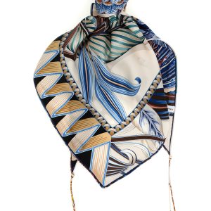 'Giada' triangle scarf