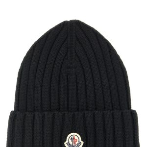 Logo patch beanie