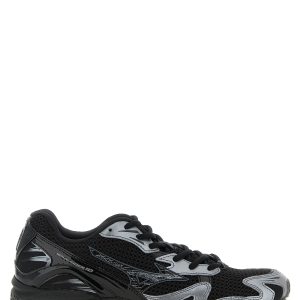 'Wave Rider 10' sneakers