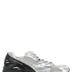 'Wave Rider 10' sneakers