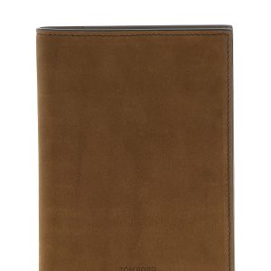 Nubuck leather passport holder