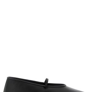 'Elastic Ballet' ballet