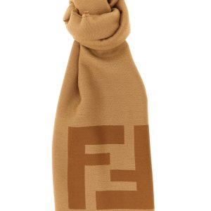 FF macro scarf